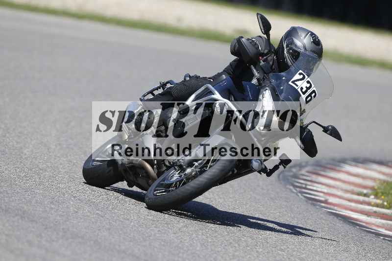 /43 08.08.2025 Discover the Bike ADR/Bike 1 gruen/236